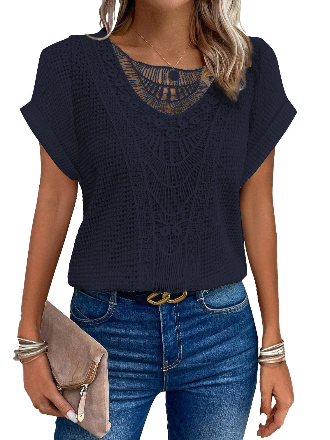 Megan – Sommerliches Kurzarm-T-Shirt mit Ausschnitt für Damen