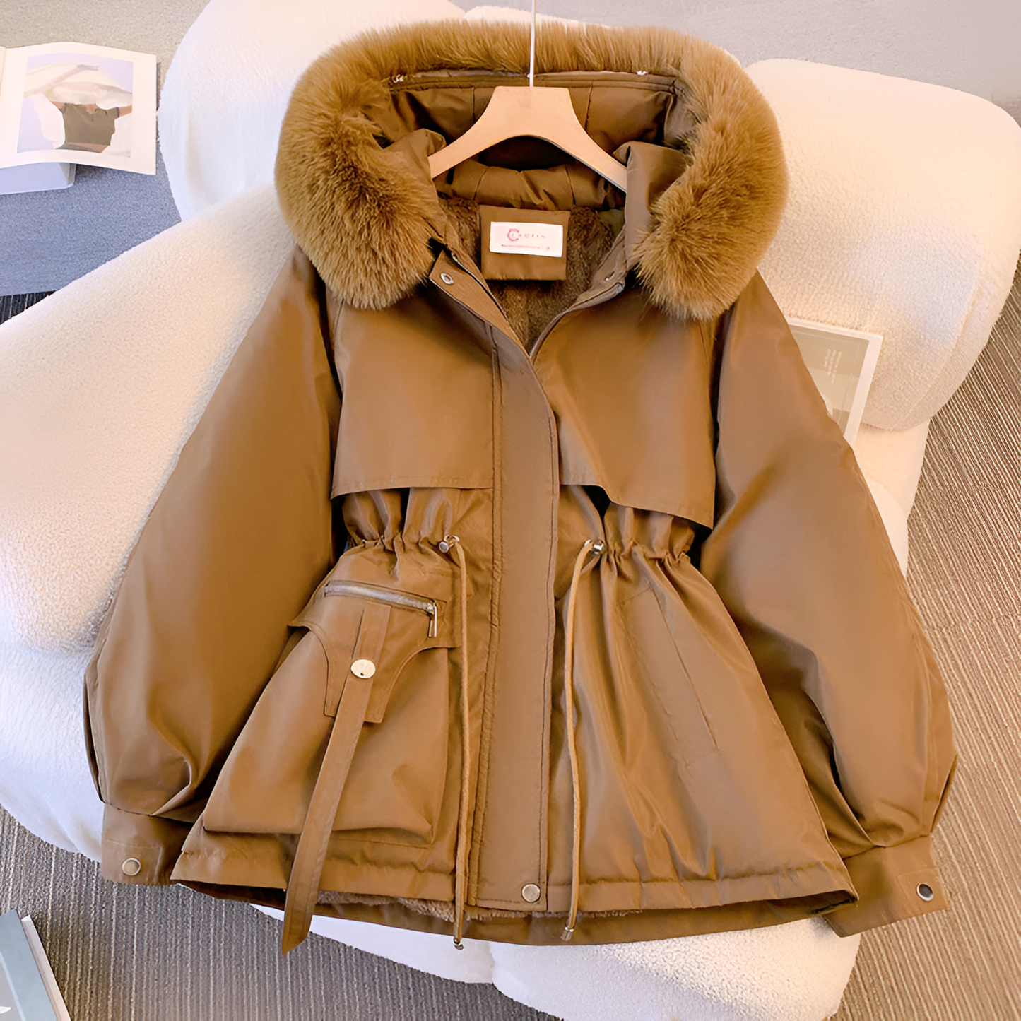 Damen Wintermantel Parka mit Fellkapuze – Eleganter, warmer Mantel für Alltag und Freizeit