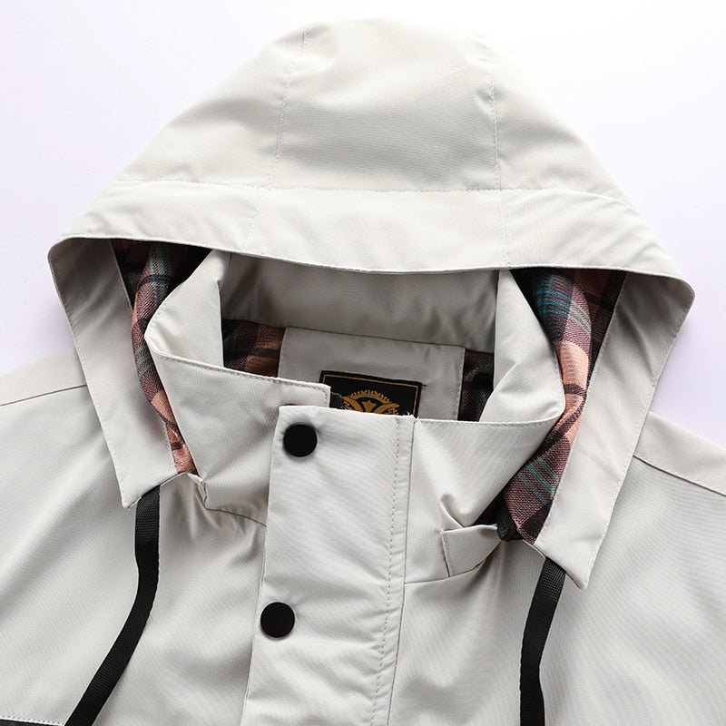 Herren Outdoor Winterjacke – Wasserdichte Funktionsjacke mit Kapuze, sportlicher Stil, ideal für Freizeit & Abenteuer