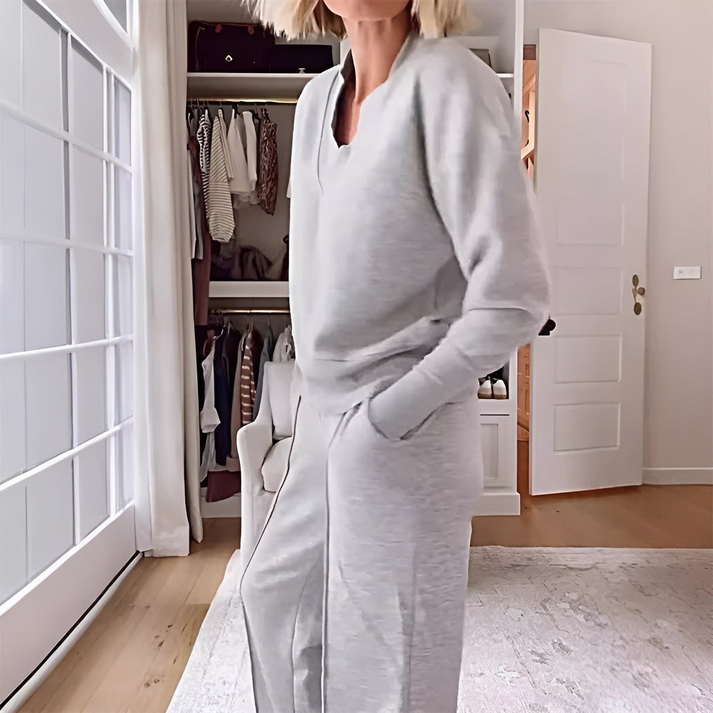 Damen Zweiteiler Lounge- & Sport-Set mit V-Ausschnitt und Weitbein-Hose – Elegantes Freizeit-Outfit