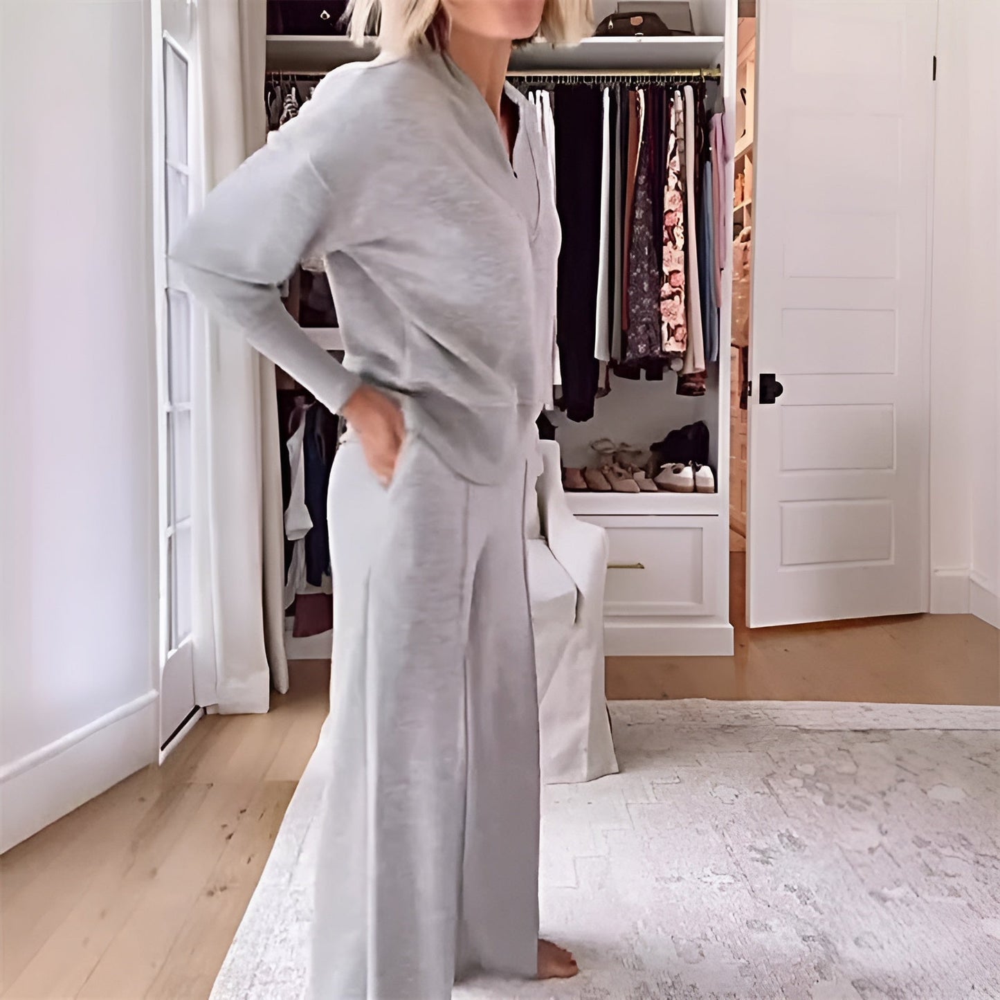 Damen Zweiteiler Lounge- & Sport-Set mit V-Ausschnitt und Weitbein-Hose – Elegantes Freizeit-Outfit