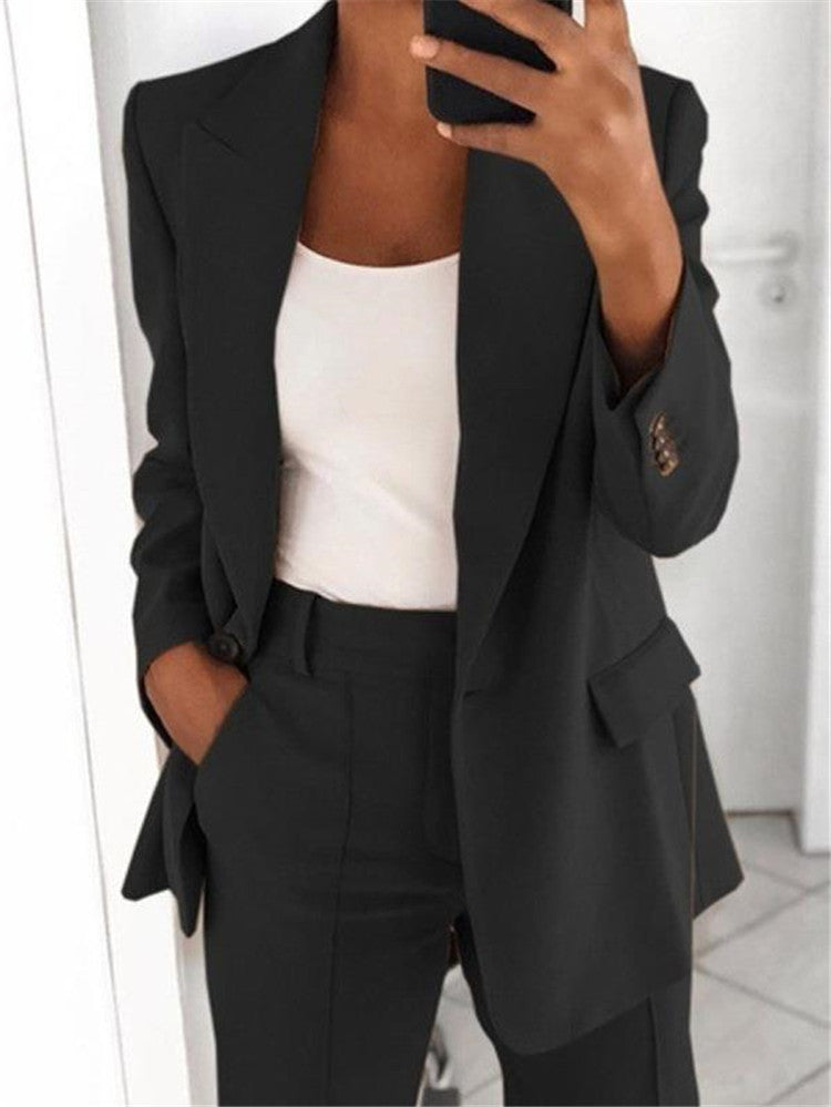 Tara – Eleganter Damenblazer mit Polo-Kragen