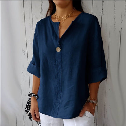 Rose – Lockere Damen T-Shirt mit V-Ausschnitt aus Baumwolle und Leinen mit Knopf