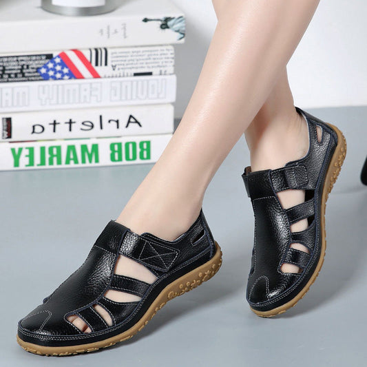 Amanda – Handgemachte Retro Weichsohlenschuhe aus veganem Leder mit Klettverschluss