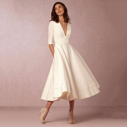 Alison – V-Ausschnitt Kleid im Retro 60er Swing Stil