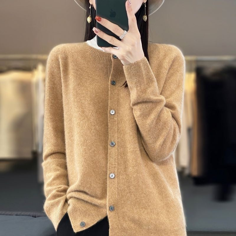 Katie – Merino Woll-Cardigan mit Rundhalsausschnitt und langen Ärmeln