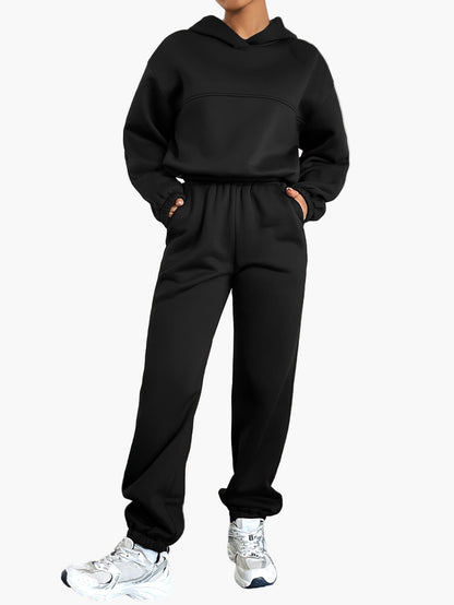 Damen Loungewear Set – Kapuzen-Crop-Sweatshirt & Jogginghose, Freizeit Outfit, Sportlicher Zweiteiler