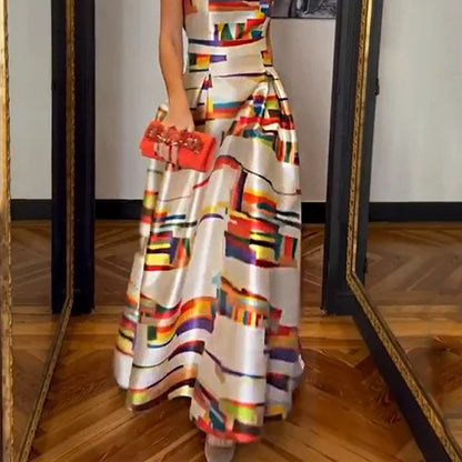 Lisa – Schmal geschnittenes ärmelloses Kleid mit geometrischem Muster
