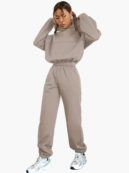 Damen Loungewear Set – Kapuzen-Crop-Sweatshirt & Jogginghose, Freizeit Outfit, Sportlicher Zweiteiler