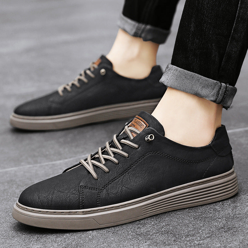 Clifford – Niedrig geschnittene Herrenschuhe aus zweilagigem veganem Leder