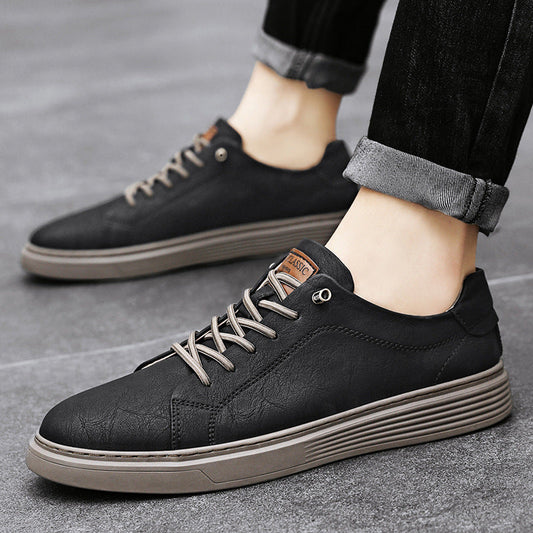Clifford – Niedrig geschnittene Herrenschuhe aus zweilagigem veganem Leder