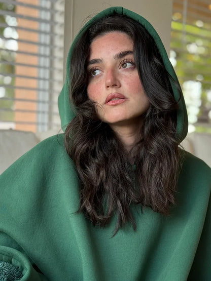 Damen Oversized Hoodie Decke – Komfortable Relax- und Kuschelmode für Zuhause und Unterwegs