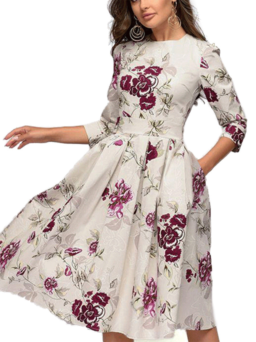 Tara – A-Linien Plissee-Kleid mit modischem Print