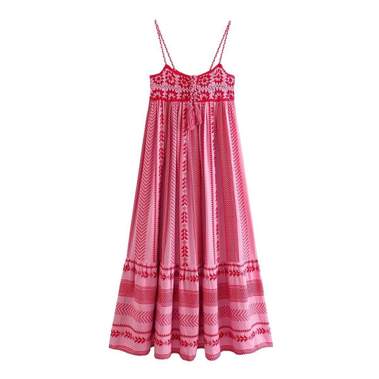 Lucy – Langes gehäkeltes Kleid mit U-Ausschnitt und Spaghetti-Trägern