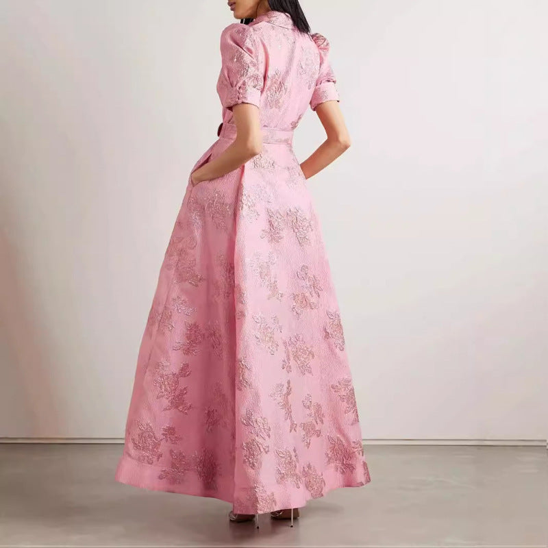 Tara – Elegantes Retro-förmiges und modisches Slim Fit Langkleid