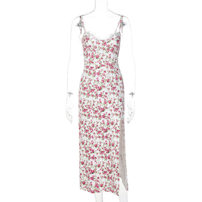 Caroline – Sexy Sommerkleid mit Spitzenblumenmuster und Schlitz
