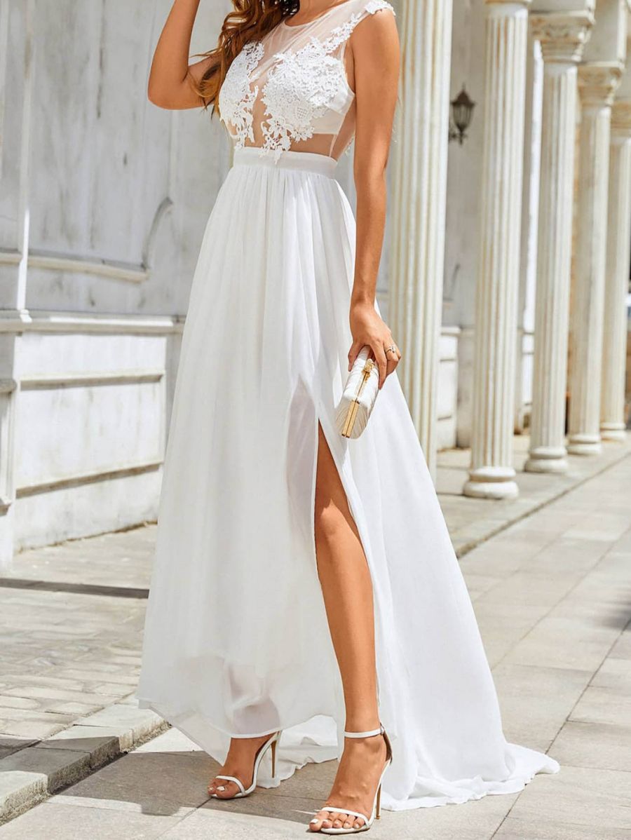Victoria – Langschwingendes Hochzeitskleid aus Chiffon mit Spitze