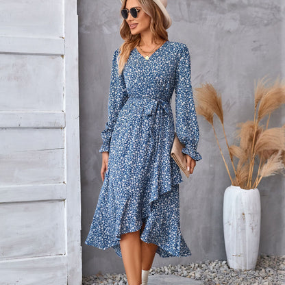 Amy – Langärmliges Kleid mit Blumenmuster und Rüschendetails