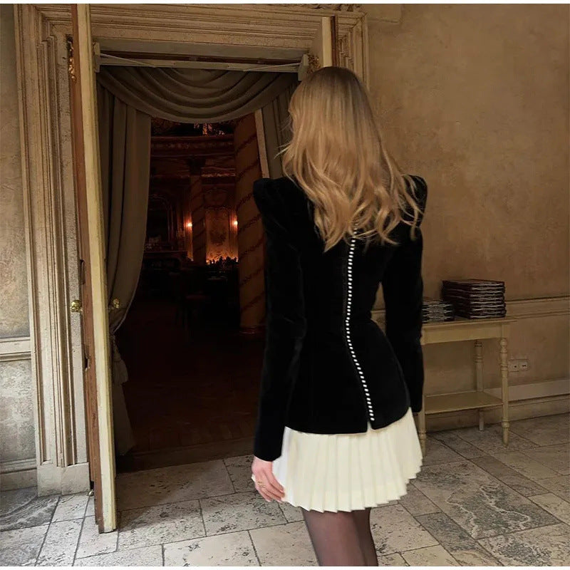Phoebe – Langes Samtkleid mit Farbblock und Falten