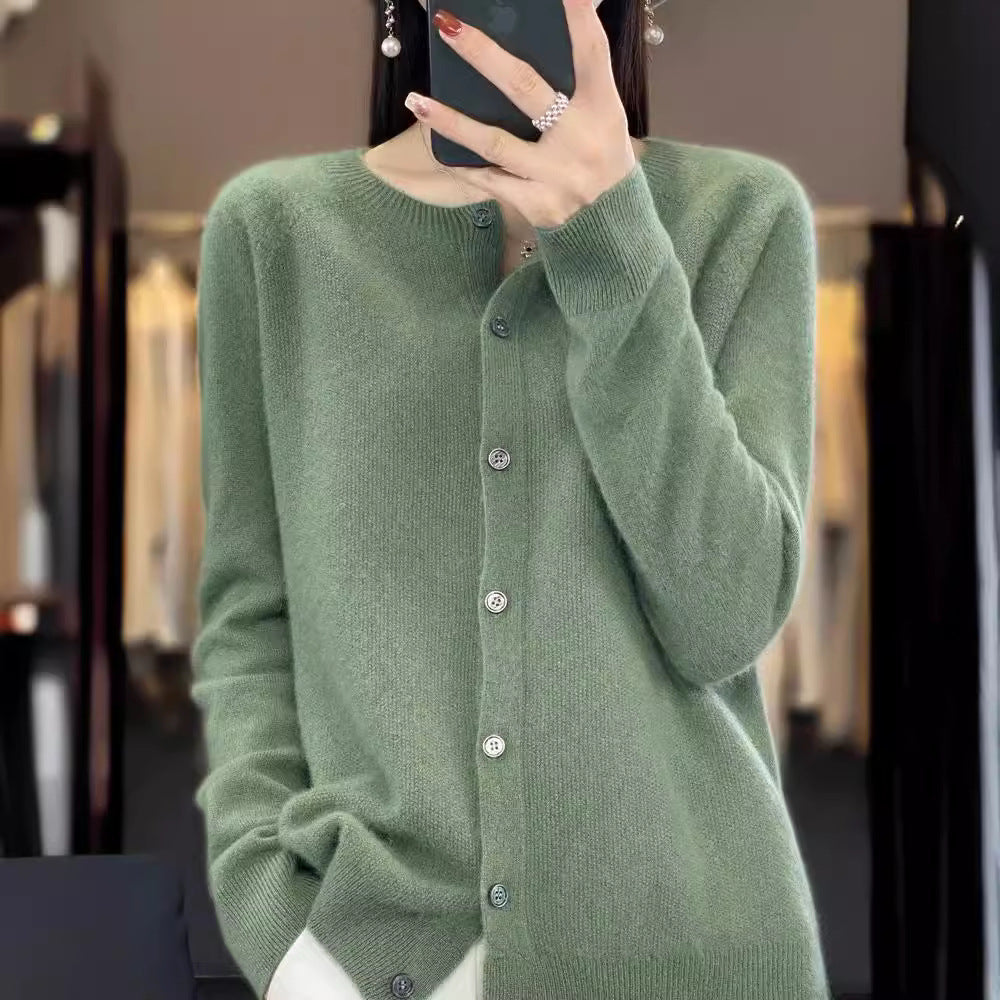 Katie – Merino Woll-Cardigan mit Rundhalsausschnitt und langen Ärmeln