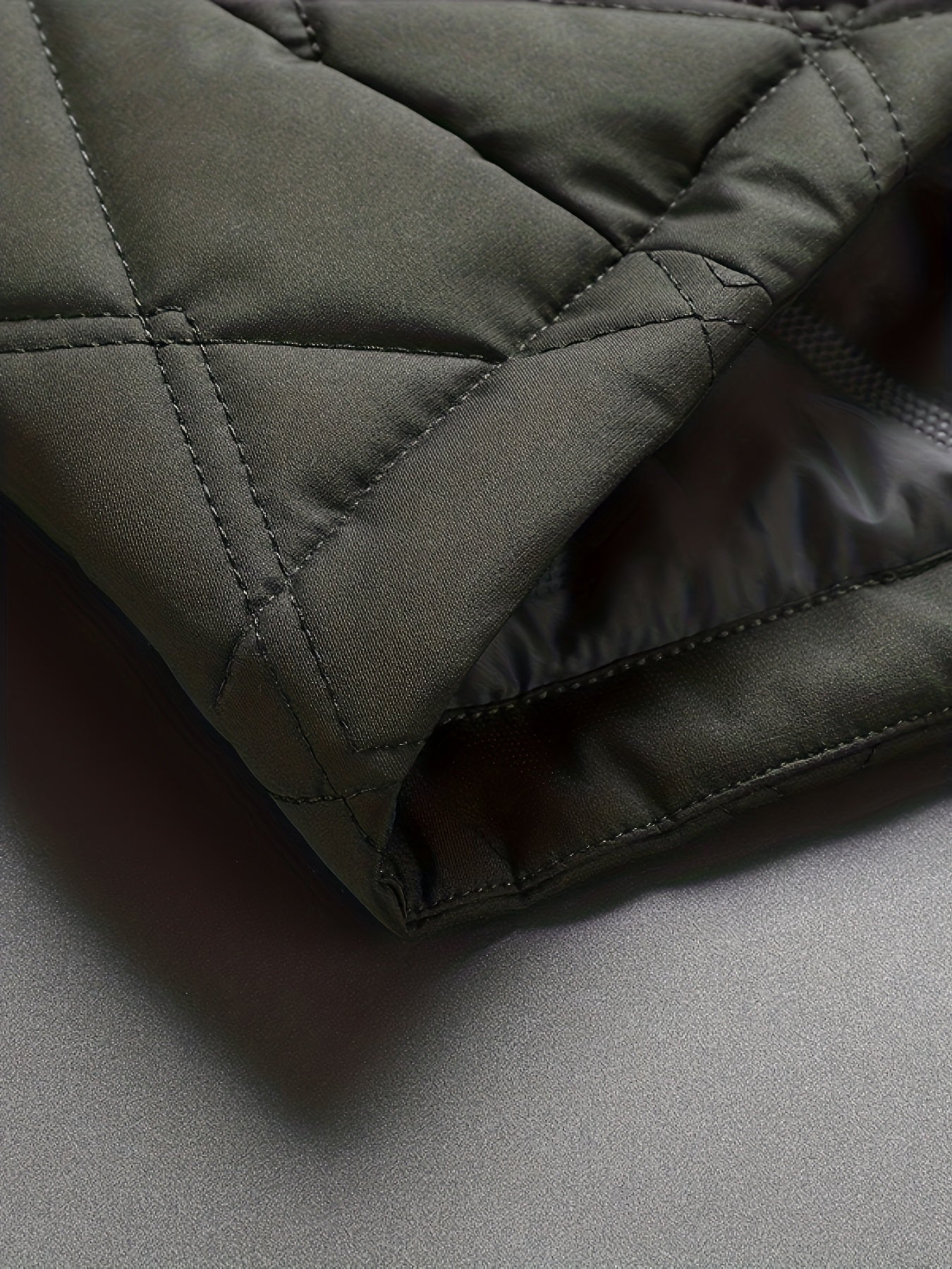 Herren Steppjacke mit modernem Rautenmuster – Eleganter Alltagsstil für Business & Freizeit