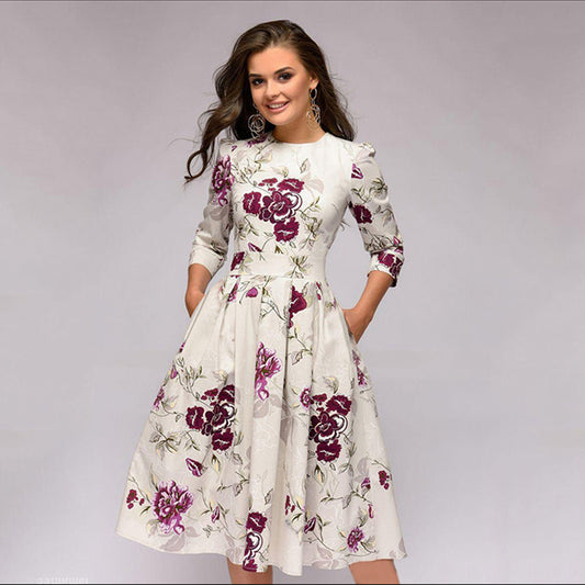 Tara – A-Linien Plissee-Kleid mit modischem Print