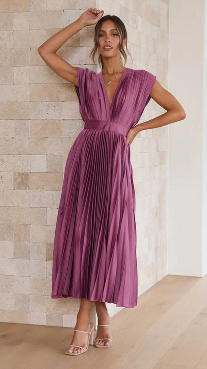 Amelia – Lässiges Faltenkleid mit Reißverschluss