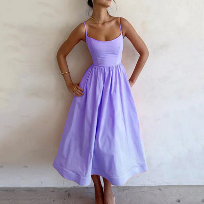 Michelle – Süßes, sexy Trägerkleid mit einfarbigem Druck