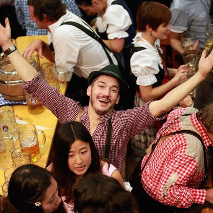 Damen Fedora Hut mit Feder – Oktoberfest Street Style Kurzer Filzhut für modebewusste Frauen