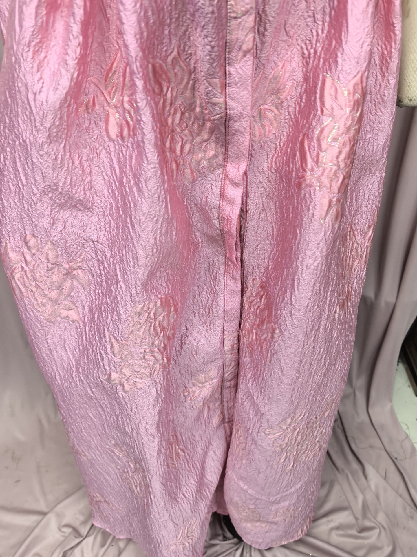 Tara – Elegantes Retro-förmiges und modisches Slim Fit Langkleid