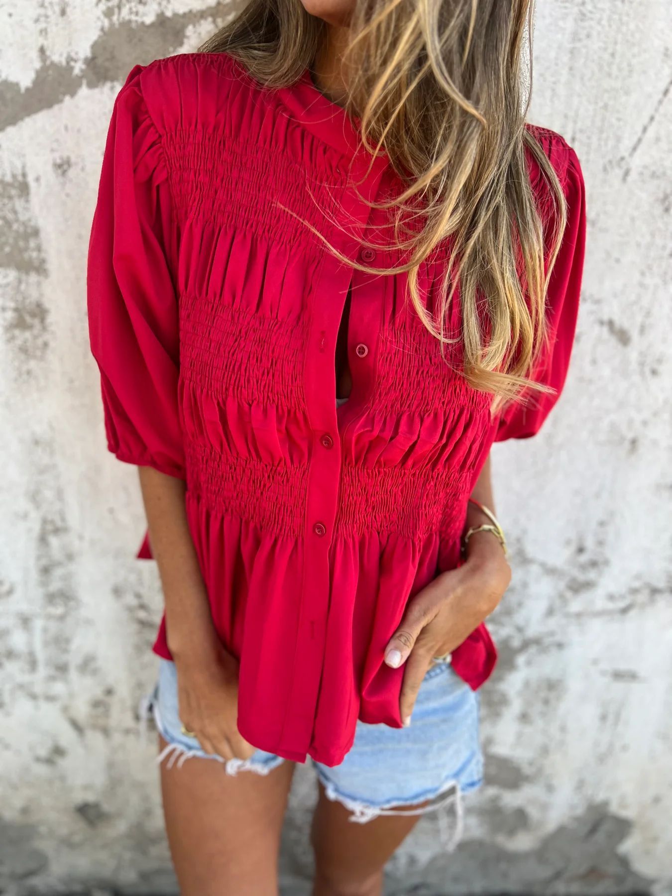 Abigail – Faltenfreies Kurzarm-T-Shirt aus hochwertigem veganen Polyester