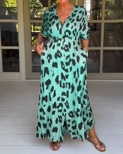 Adele – Lässiges Leopardenmuster-Kleid mit Schlitz