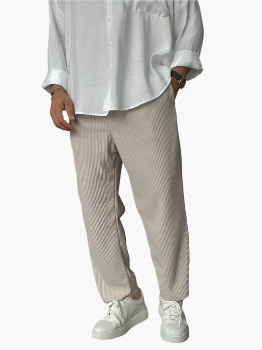 Herren Relaxed Fit Plissee Freizeithose – Eleganter Komfort für Alltag und besondere Anlässe