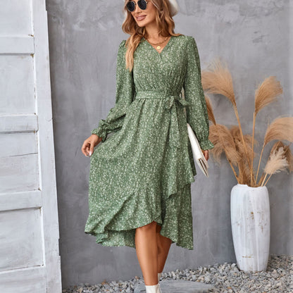 Amy – Langärmliges Kleid mit Blumenmuster und Rüschendetails