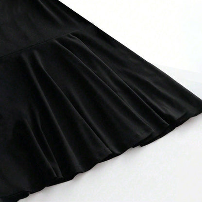 Victoria – Off-Shoulder Kleid mit hohem Taillenrock