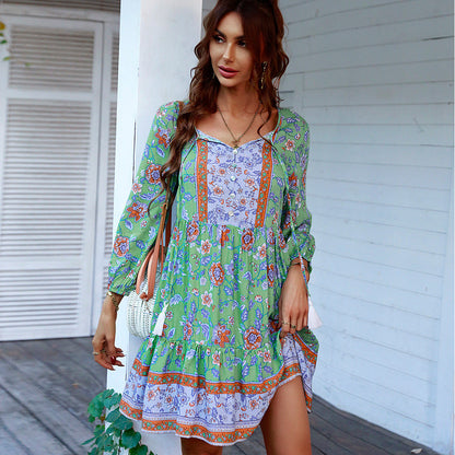 Sharon – Boho-Kleid mit Fransen und V-Ausschnitt
