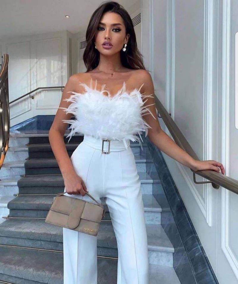 Julie – Federleichtes Damen-Jumpsuit mit Röhrenoberteil für Partys