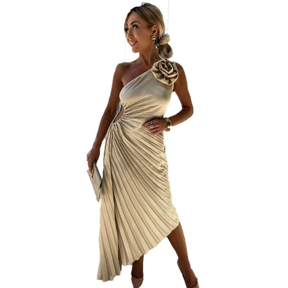 Damen One-Shoulder Plissee Cocktailkleid mit Blumenapplikation – Elegantes Asymmetrisches Abendkleid für Feste & Events