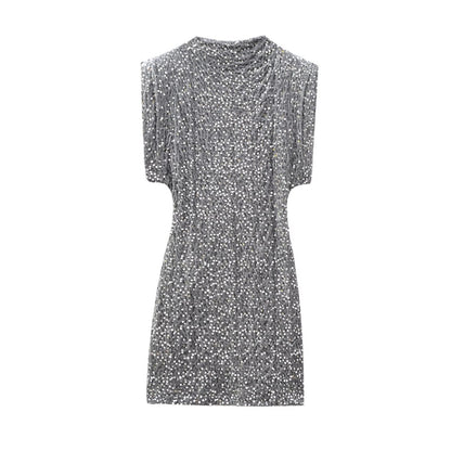Shirley – Ärmelloses Minikleid mit gepolsterten Schulterträgern und Perlenverzierung