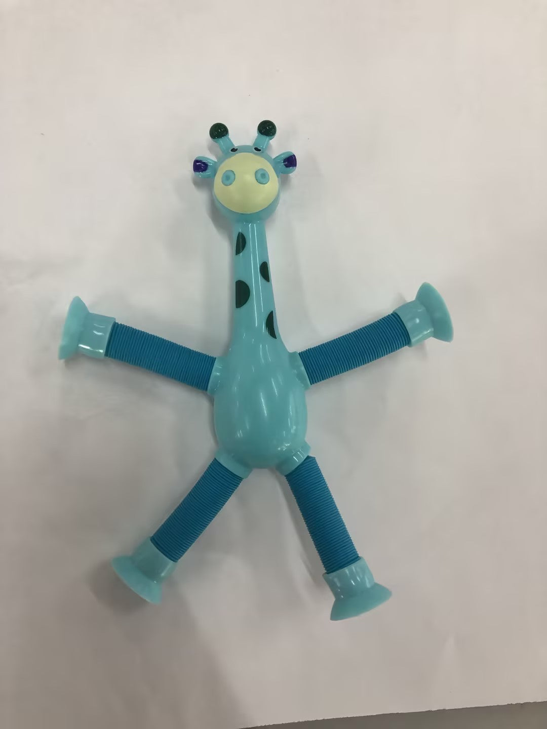 Kinder Cartoon Giraffe Fidget Spielzeug – Teleskopische Saugfuß Anti-Stress Spielfigur – Unisex, Sensorik Lernspielzeug