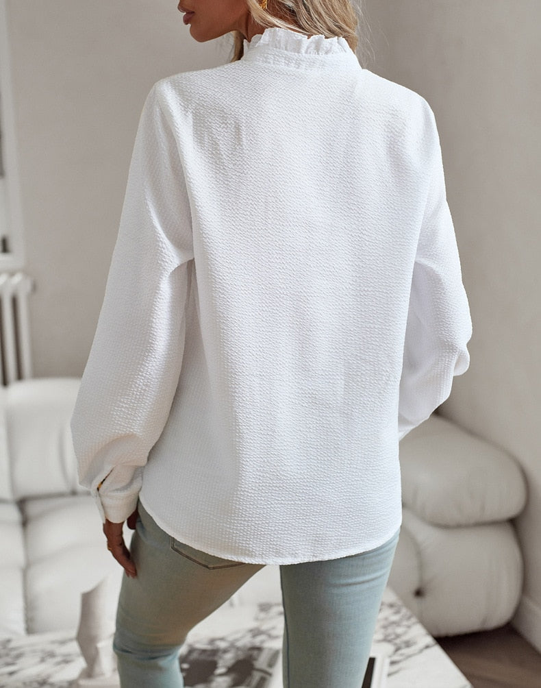 Michelle – Elegante Damenbluse mit Rüschenkragen