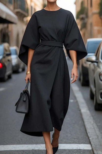 Tanya – Elegantes Kleid mit Batwing-Ärmeln in Uni-Farben