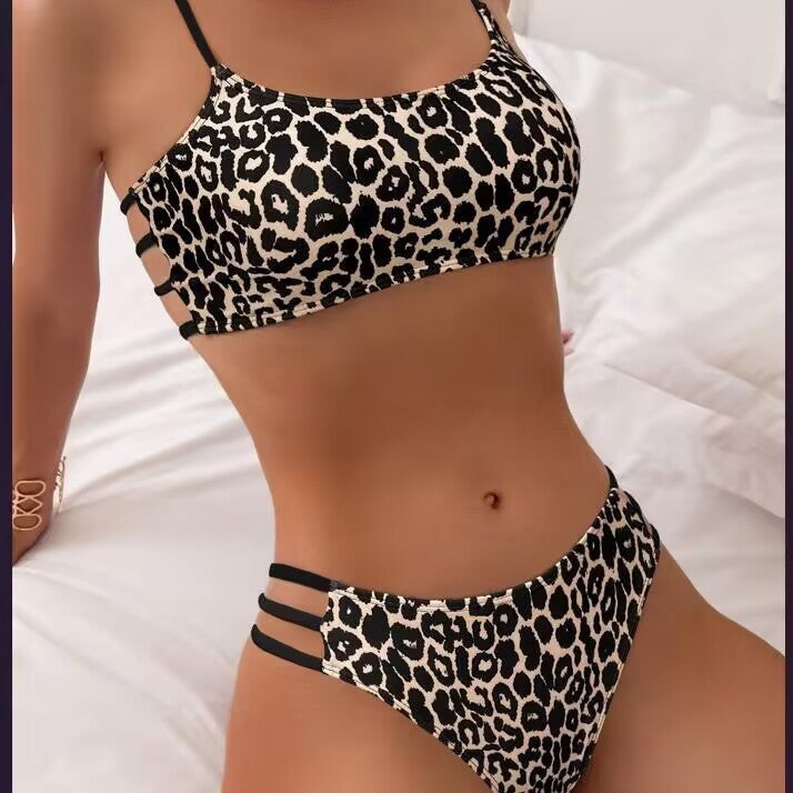 Susan – Leopard-Print Kontrastfarbe Push-Up Badeanzug mit Schlitz