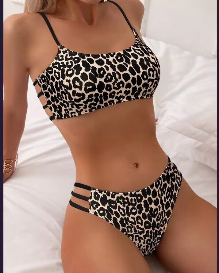 Susan – Leopard-Print Kontrastfarbe Push-Up Badeanzug mit Schlitz