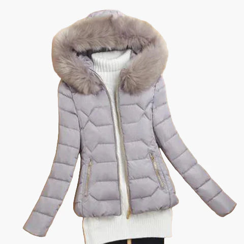 Damen Winter Steppjacke mit Kapuze und Fellkragen – Modischer Outdoor Mantel