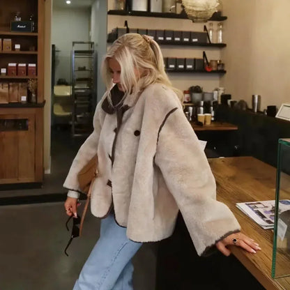 Damen Winterjacke im lässigen Streetstyle – Modischer Kurzmantel für Alltag und Freizeit