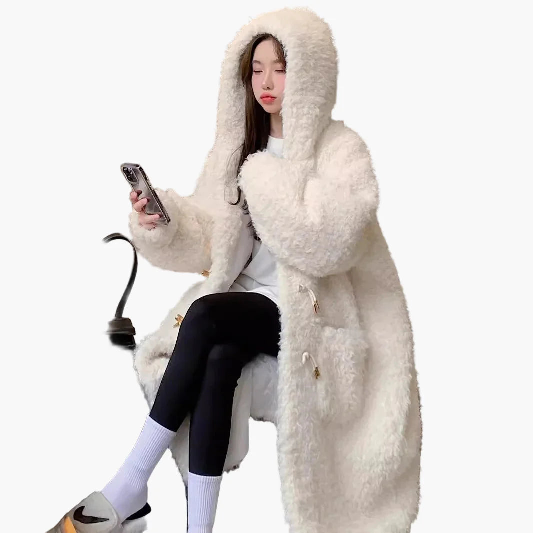 Damen Teddyfell Wintermantel mit Oversize-Look und Kapuze – Modischer Mantel für kalte Tage