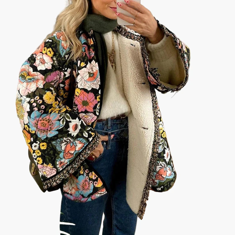 Damen Boho Steppjacke mit Blumenmuster – Lässiger Vintage Style, Frühlings- und Sommer-Outfit