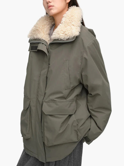 Damen Winter Parka mit Teddykragen – Lässiger Outdoor Mantel für kalte Tage