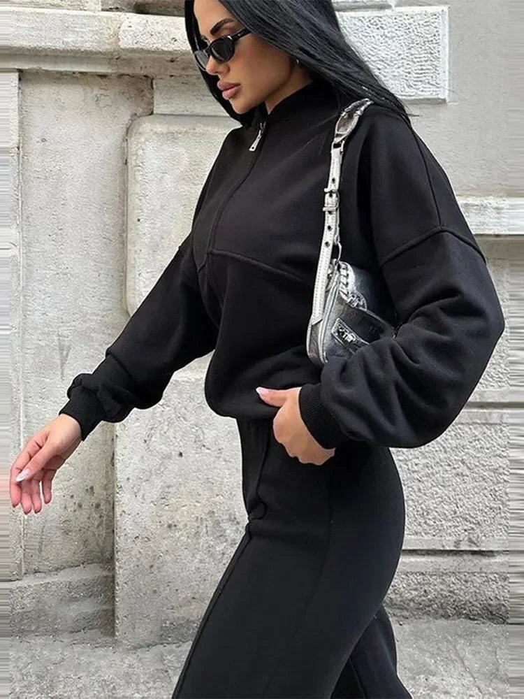 Damen Oversize Trainingsanzug Zweiteiler Freizeit Set mit weiter Hose und Jacke – Modernes Streetwear Outfit